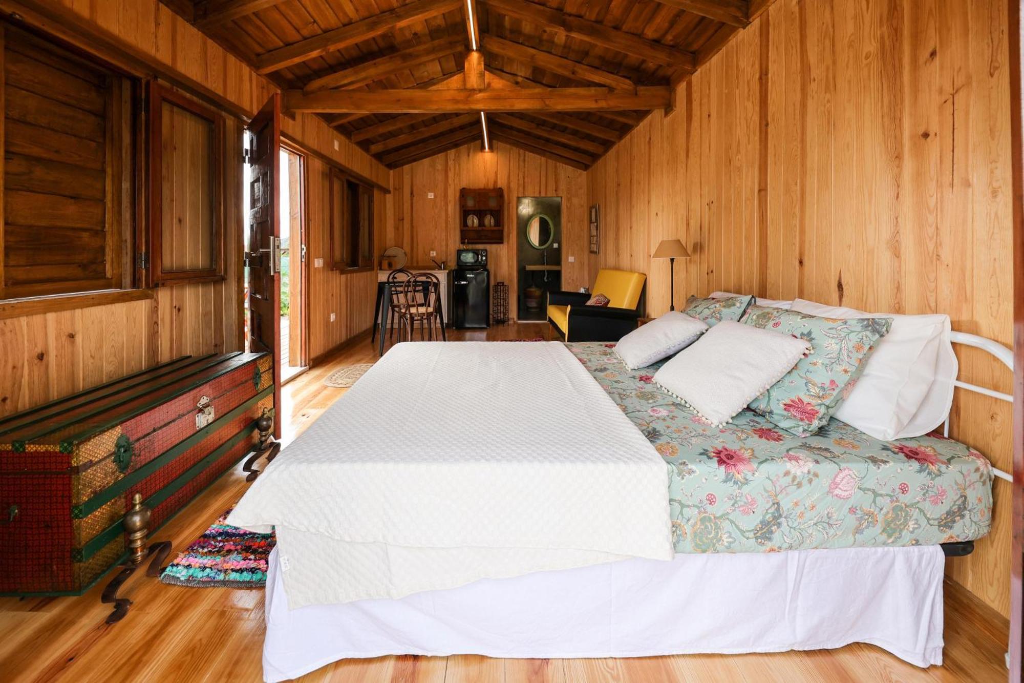 Renovated Wine Press House - With Pool Villa Porto de Mos  Phòng bức ảnh
