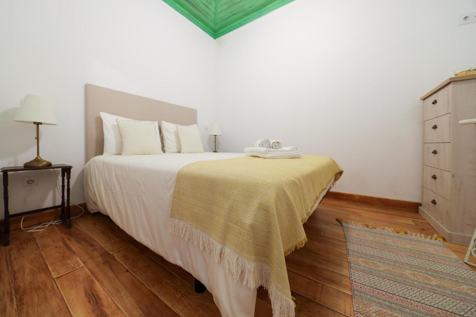 Renovated Wine Press House - With Pool Villa Porto de Mos  Phòng bức ảnh