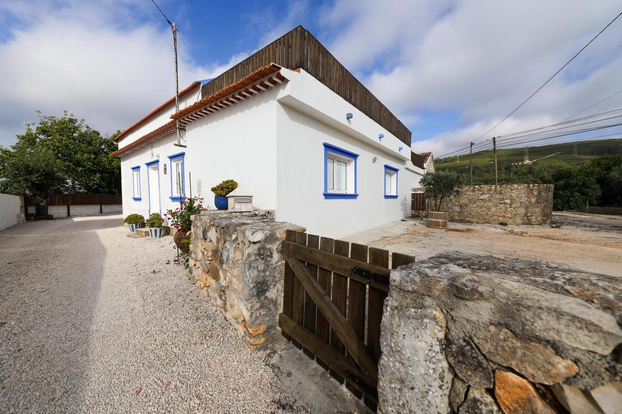 Renovated Wine Press House - With Pool Villa Porto de Mos  Phòng bức ảnh