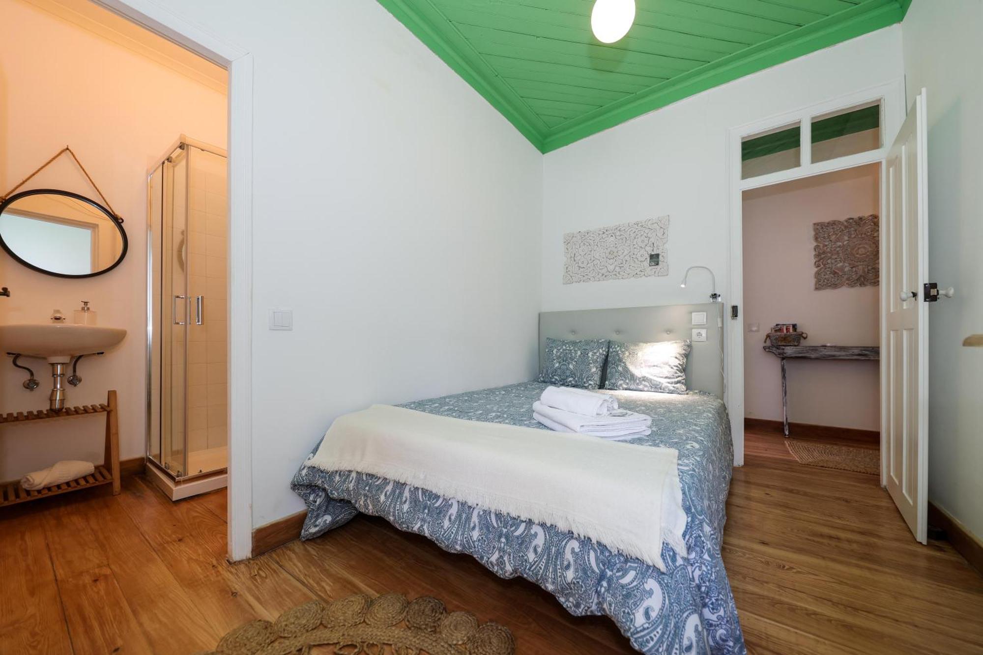 Renovated Wine Press House - With Pool Villa Porto de Mos  Phòng bức ảnh